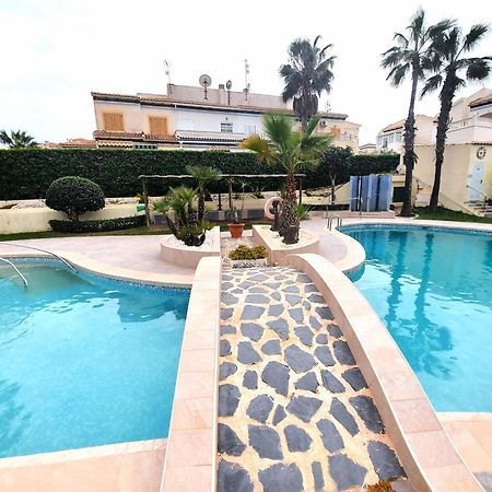 Villa Lenia Torrevieja Buitenkant foto